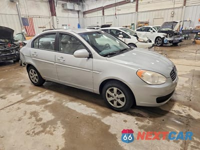 Czwarte zdjęcie samochodu z boku: 2009 HYUNDAI ACCENT GLS VIN:KMHCN46C09U314076 - miniatura