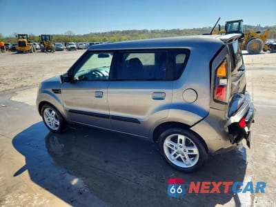 Drugie zdjęcie samochodu z przodu: 2010 KIA SOUL + VIN:KNDJT2A27A7179847 - miniatura