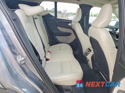 Zdjęcie 10 z 12 samochodu: 2019 VOLVO XC40 T5 MOMENTUM VIN:YV4162UK0K2110853 - miniatura
