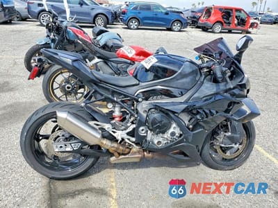 2025 BMW S 1000 RR WB10P230XS6L18840 - główne zdjęcie licytacji z USA - miniatura