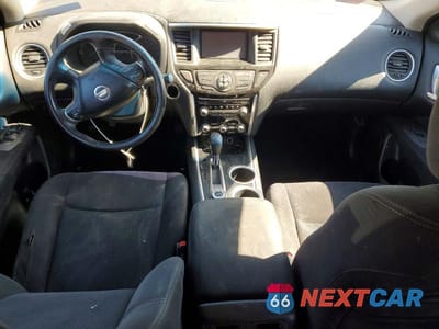 Zdjęcie 8 z 13 samochodu: 2013 NISSAN PATHFINDER S VIN:5N1AR2MM7DC669143 - miniatura