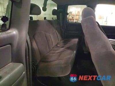 Zdjęcie 10 z 12 samochodu: 2002 CHEVROLET SILVERADO K1500 VIN:2GCEK19T721197713 - miniatura