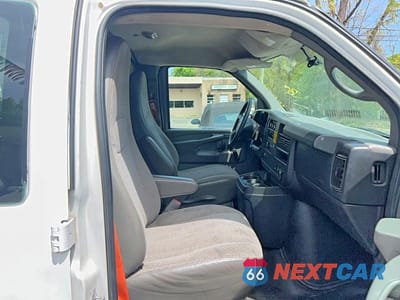 Piąte zdjęcie samochodu w środku: 2013 GMC SAVANA G2500 VIN:1GTW7FCB6D1180204 - miniatura