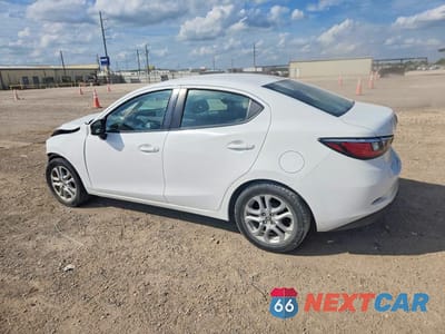 Drugie zdjęcie samochodu z przodu: 2017 TOYOTA YARIS IA BASE VIN:3MYDLBYV9HY167965 - miniatura