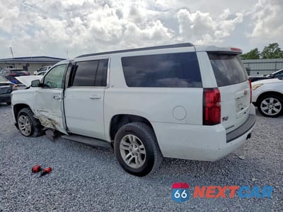 Drugie zdjęcie samochodu z przodu: 2019 CHEVROLET SUBURBAN C1500 LT VIN:1GNSCHKC0KR143994 - miniatura