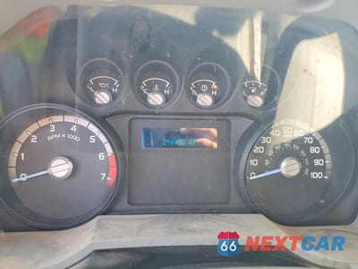 Zdjęcie 9 z 12 samochodu: 2013 FORD F350 SUPER DUTY VIN:1FDRF3G63DEA10057 - miniatura
