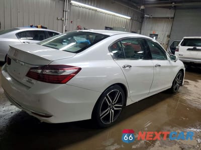 Trzecie zdjęcie samochodu z tyłu: 2017 HONDA ACCORD TOURING VIN:1HGCR3F9XHA028552 - miniatura
