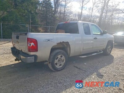 Trzecie zdjęcie samochodu z tyłu: 2008 CHEV SILVERADO K1500 VIN:2GCEK19J781125210 - miniatura