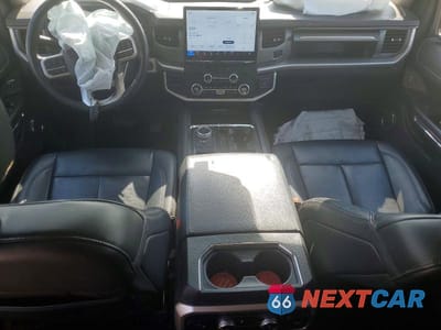 Zdjęcie 8 z 13 samochodu: 2023 FORD EXPEDITION MAX XLT VIN:1FMJK1H83PEA11484 - miniatura