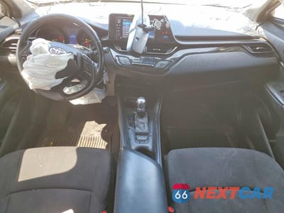 Zdjęcie 8 z 13 samochodu: 2018 TOYOTA C-HR XLE VIN:NMTKHMBX8JR017693 - miniatura