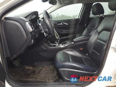 Zdjęcie 7 z 13 samochodu: 2018 INFINITI QX30 PREMIUM VIN:SJKCH5CR8JA052577 - miniatura