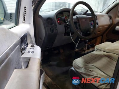 Zdjęcie 8 z 12 samochodu: 2006 FORD F150 VIN:1FTRF14W06NB48820 - miniatura