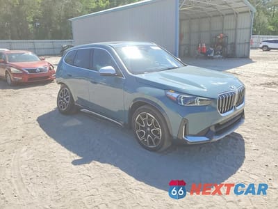 Czwarte zdjęcie samochodu z boku: 2024 BMW X1 XDRIVE28I VIN:WBX73EF06R5Z74918 - miniatura