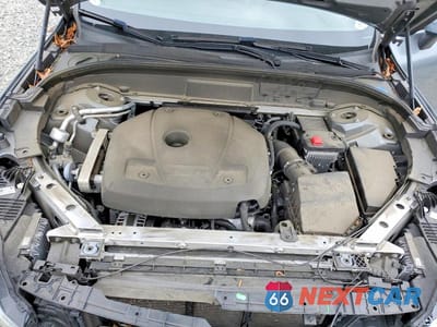 Zdjęcie 11 z 12 samochodu: 2021 VOLVO XC60 T5 MOMENTUM VIN:YV4102RKXM1682063 - miniatura