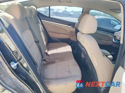 Zdjęcie 10 z 12 samochodu: 2019 HYUNDAI ELANTRA SE VIN:5NPD74LF7KH486770 - miniatura
