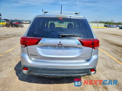 Zdjęcie 6 z 12 samochodu: 2016 MITSUBISHI OUTLANDER ES VIN:JA4AD2A35GZ010794 - miniatura