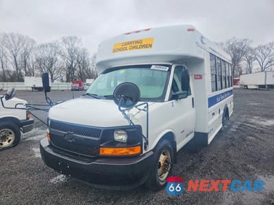 Drugie zdjęcie samochodu z przodu: 2012 CHEVROLET EXPRESS SHUTTLE BUS VIN:1GB3G3BL5C1182881 - miniatura
