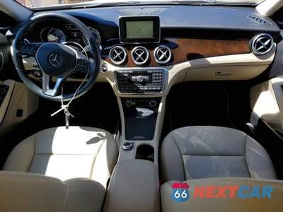 Zdjęcie 8 z 12 samochodu: 2015 MERCEDES-BENZ GLA 250 4MATIC VIN:WDCTG4GB5FJ184243 - miniatura