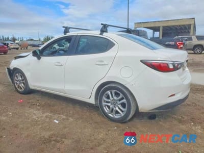 Drugie zdjęcie samochodu z przodu: 2017 TOYOTA YARIS IA BASE VIN:3MYDLBYV9HY192123 - miniatura