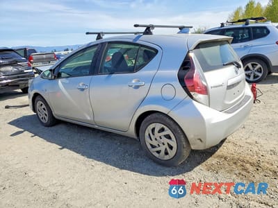 Drugie zdjęcie samochodu z przodu: 2016 TOYOTA PRIUS C TWO VIN:JTDKDTB30G1119869 - miniatura