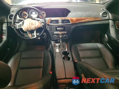 Zdjęcie 8 z 13 samochodu: 2012 MERCEDES-BENZ C 300 4MATIC VIN:WDDGF8BB2CR197804 - miniatura