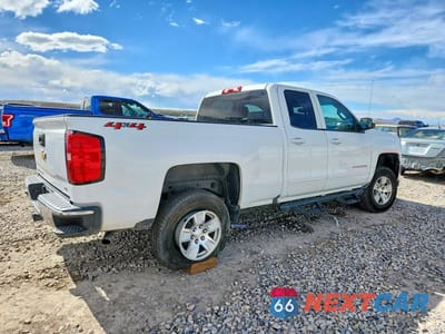Trzecie zdjęcie samochodu z tyłu: 2019 CHEVROLET SILVERADO LD K1500 LT VIN:2GCVKPEC5K1127037 - miniatura