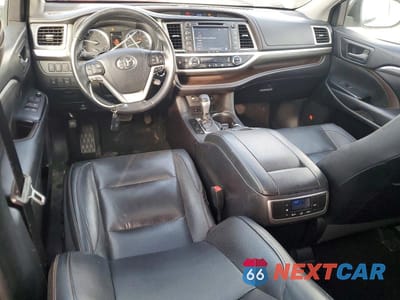 Zdjęcie 8 z 13 samochodu: 2018 TOYOTA HIGHLANDER LIMITED VIN:5TDDZRFH4JS865836 - miniatura