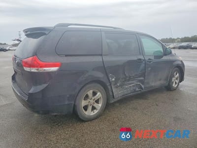 Trzecie zdjęcie samochodu z tyłu: 2011 TOYOTA SIENNA VIN:5TDKK3DC5BS052412 - miniatura