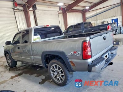 Drugie zdjęcie samochodu z przodu: 2007 CHEVROLET SILVERADO K1500 CLASSIC VIN:1GCEK19B27Z117210 - miniatura