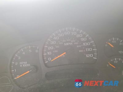 Zdjęcie 9 z 13 samochodu: 2005 GMC YUKON XL K1500 VIN:1GKFK16Z25J187666 - miniatura