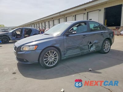 2010 VOLVO S40 YV1390MS6A2486313 - główne zdjęcie licytacji z USA - miniatura