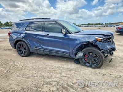 Czwarte zdjęcie samochodu z boku: 2021 FORD EXPLORER ST VIN:1FM5K8GC7MGB40425 - miniatura