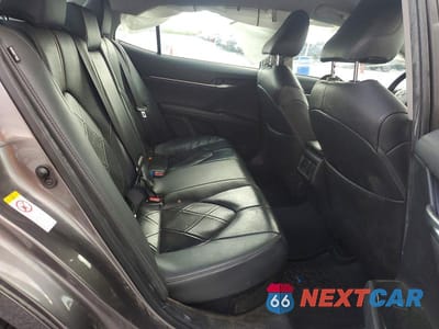 Zdjęcie 10 z 13 samochodu: 2019 TOYOTA CAMRY HYBRID XLE VIN:4T1B21HK9KU516279 - miniatura