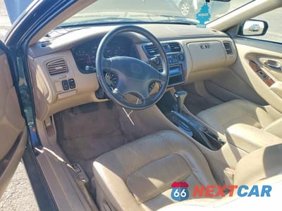 Zdjęcie 8 z 12 samochodu: 1998 HONDA ACCORD EX VIN:1HGCG2257WA025432 - miniatura
