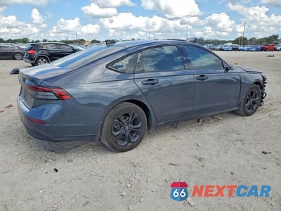 Trzecie zdjęcie samochodu z tyłu: 2025 HONDA ACCORD VIN:1HGCY1F47SA027510 - miniatura