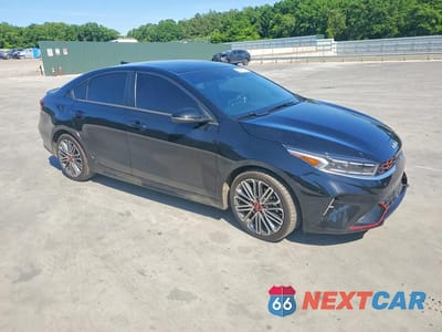 Czwarte zdjęcie samochodu z boku: 2023 KIA FORTE GT VIN:3KPF44AC4PE608863 - miniatura
