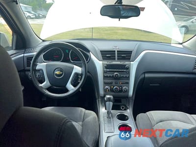 Zdjęcie 9 z 10 samochodu: 2011 CHEVROLET TRAVERSE LT VIN:1GNKRGED4BJ137479 - miniatura