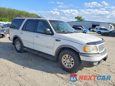 Czwarte zdjęcie samochodu z boku: 2001 FORD EXPEDITION VIN:1FMRU15W71LB42260 - miniatura
