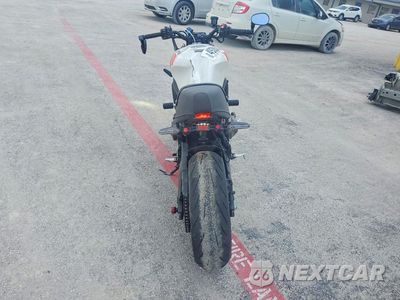 Czwarte zdjęcie samochodu z boku: 2024 YAMAHA MTM890 VIN:JYARN80E2RA001849 - miniatura