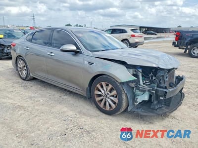 Czwarte zdjęcie samochodu z boku: 2018 KIA OPTIMA EX VIN:5XXGU4L39JG212766 - miniatura