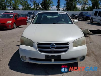 Piąte zdjęcie samochodu w środku: 2003 NISSAN MAXIMA GXE VIN:JN1DA31D83T517621 - miniatura