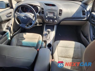 Zdjęcie 8 z 12 samochodu: 2014 KIA FORTE EX VIN:KNAFX4A81E5232096 - miniatura