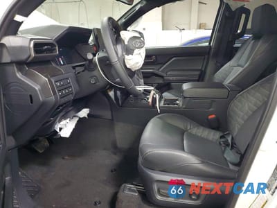 Zdjęcie 7 z 12 samochodu: 2025 TOYOTA 4RUNNER TRD OFF-ROAD PREMIUM VIN:JTEVA5BR4S5048498 - miniatura