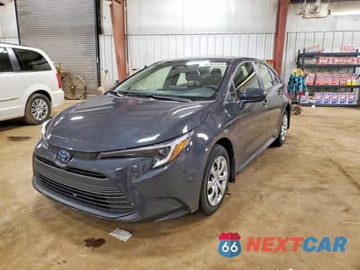 2024 TOYOTA COROLLA HYBRID LE JTDBDMHE1R3008270 - główne zdjęcie licytacji z USA - miniatura