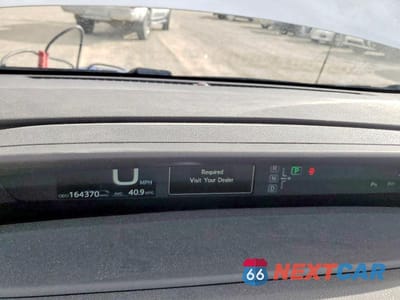 Zdjęcie 9 z 12 samochodu: 2019 TOYOTA PRIUS LE AWD-E VIN:JTDL9RFU4K3005379 - miniatura
