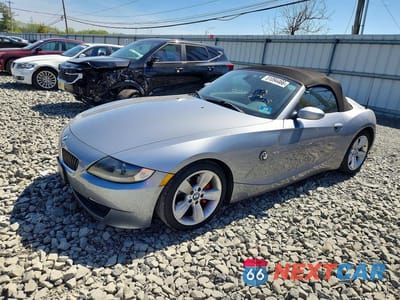 2006 BMW Z4 3.0 4USBU33596LW58360 - główne zdjęcie licytacji z USA - miniatura