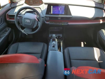 Zdjęcie 8 z 12 samochodu: 2024 TOYOTA PRIUS PRIME XSE VIN:JTDACACU8R3034408 - miniatura