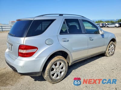Trzecie zdjęcie samochodu z tyłu: 2007 MERCEDES-BENZ ML 350 VIN:4JGBB86E67A228105 - miniatura