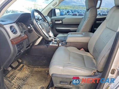 Zdjęcie 7 z 12 samochodu: 2017 TOYOTA TUNDRA DOUBLE CAB LIMITED VIN:5TFBY5F18HX621682 - miniatura