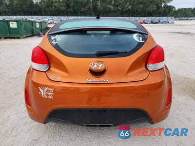 Zdjęcie 6 z 13 samochodu: 2012 HYUNDAI VELOSTER BASE VIN:KMHTC6AD6CU030136 - miniatura